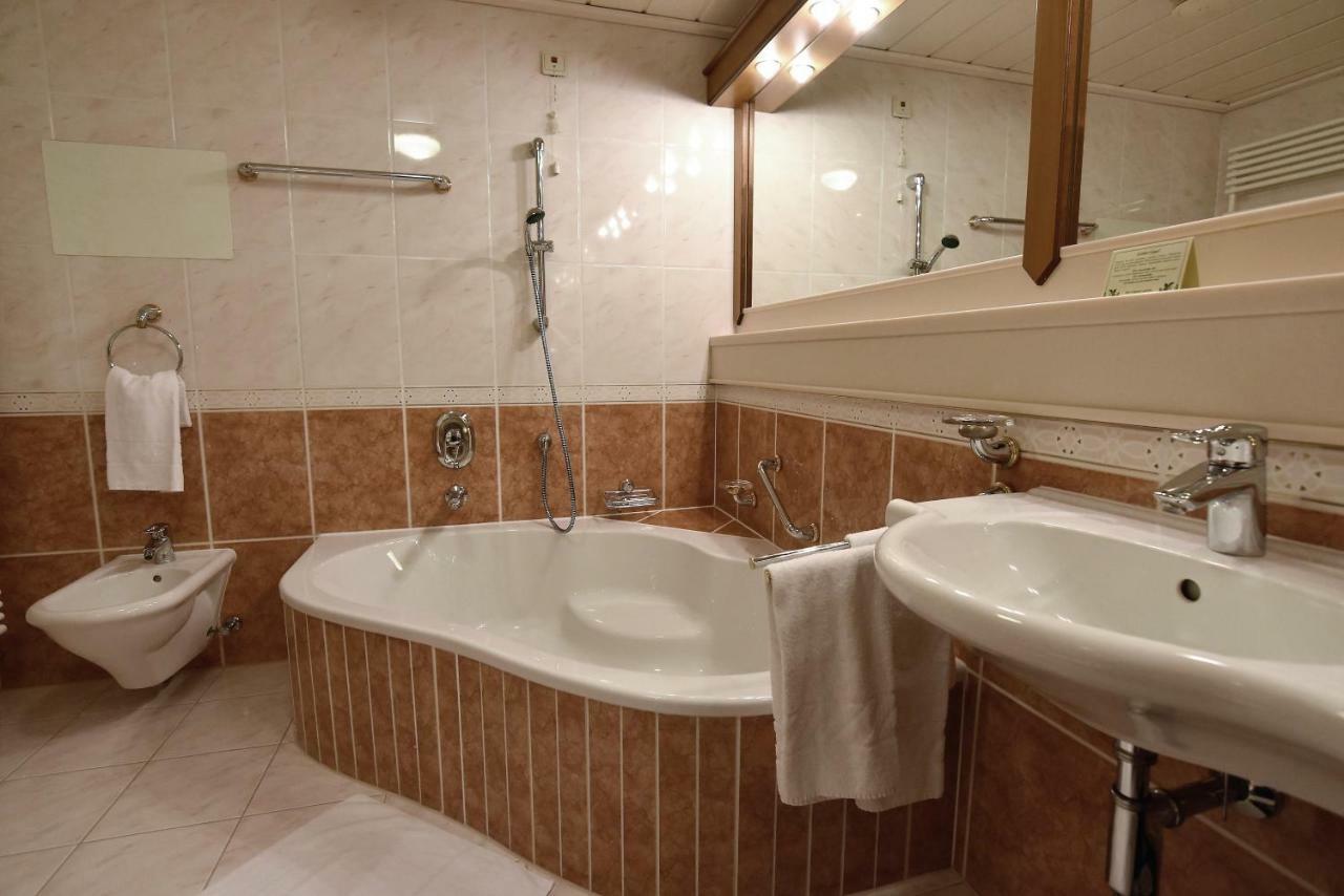 Reduce Hotel Thermal Adults Only Bad Tatzmannsdorf Exterior foto